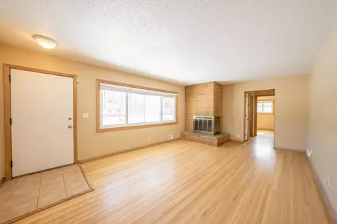 5901 Pearson Dr, Brooklyn Center, MN 55429