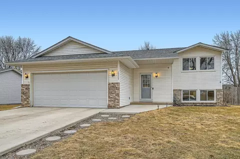 1717 Lincoln Ave, Saint Paul Park, MN 55071
