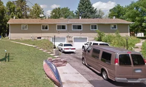 675 Farm Rd, Eagan, MN 55123