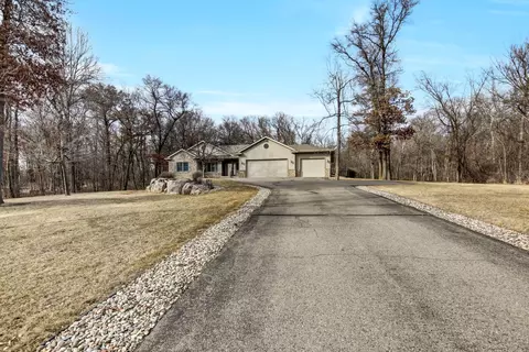 5494 Garden Hills Ln, Saint Cloud, MN 56301