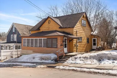 1085 Water St, Cumberland, WI 54829