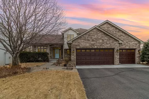 10002 Pin Oak Ct N, Brooklyn Park, MN 55443