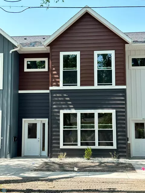 1112 12 St N #103, Fargo, ND 58102