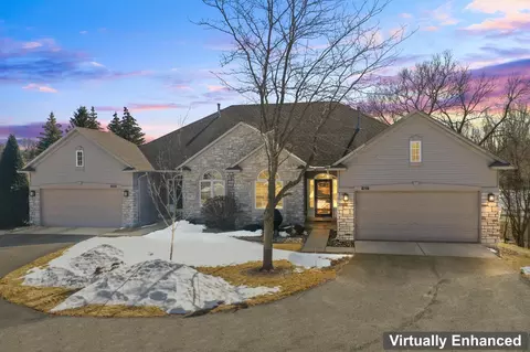 819 Vardon Ct, Faribault, MN 55021