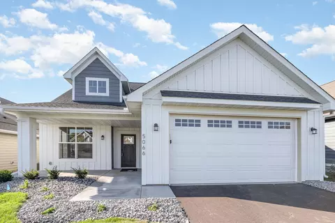 5066 Dale Ridge Rd, Woodbury, MN 55129