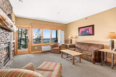 1412 Apt 5-207a Burlington Rd, Two Harbors, MN 55616