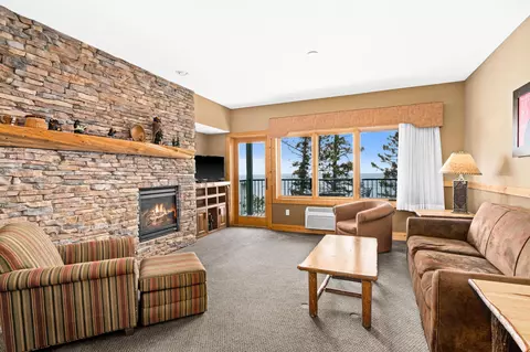 1412 Burlington Rd #3-208A, Two Harbors, MN 55616