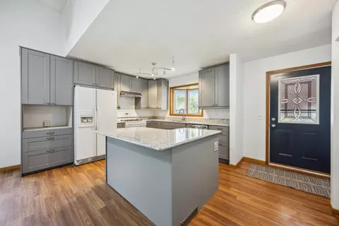 9786 Magnolia St NW, Coon Rapids, MN 55433