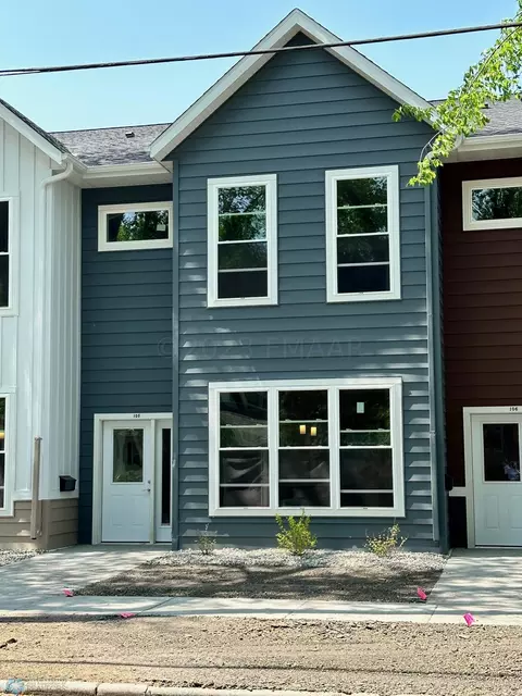 1112 12 St N #105, Fargo, ND 58102