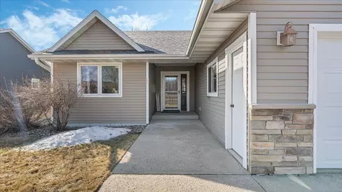 2004 Lakepark Ave, Alexandria, MN 56308