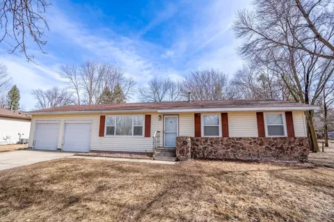 918 16th St NE, Willmar, MN 56201