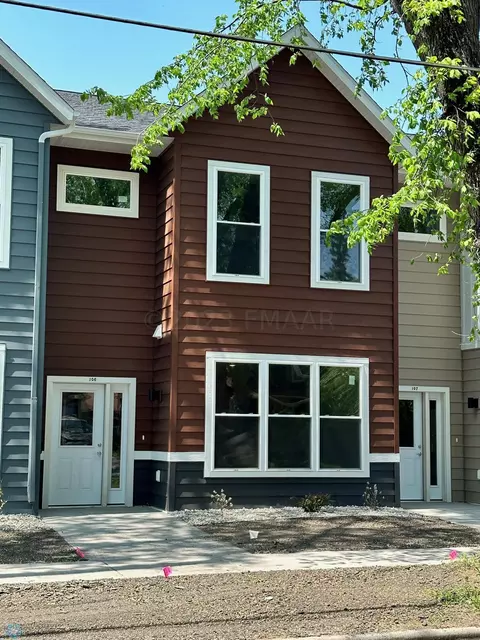 1112 12 St N #106, Fargo, ND 58102