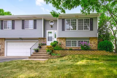 4430 Clover Ln #A, Eagan, MN 55122