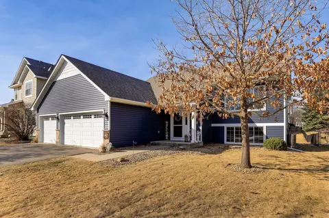 742 Melville Cir, Hastings, MN 55033