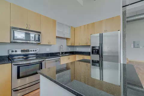 918 3rd St N #104, Minneapolis, MN 55401