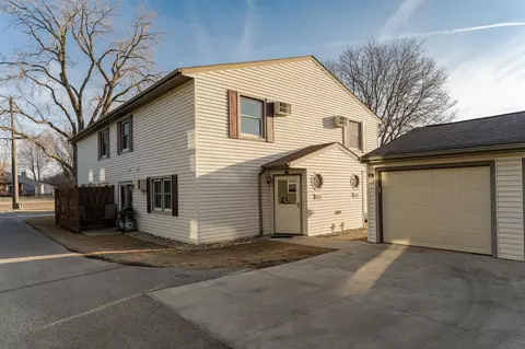 1648 8 12 St SE, Rochester, MN 55904