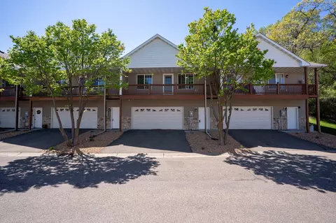 1550 Lincoln Park Dr, South Saint Paul, MN 55075