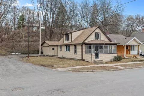 262 Curtice St E, Saint Paul, MN 55107