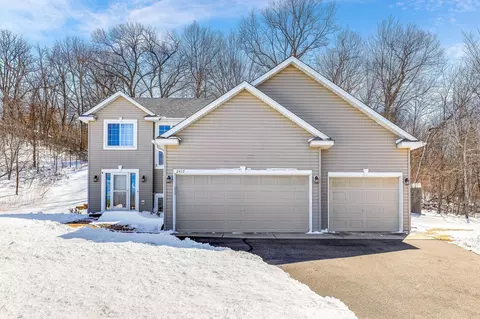 2417 Pepper Ridge Ct, Northfield, MN 55057