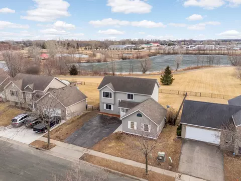 1212 Maple St, Farmington, MN 55024