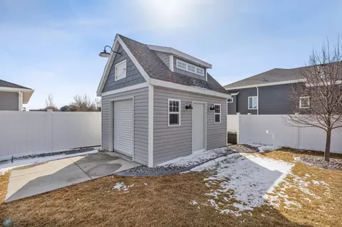 5607 67th St S, Fargo, ND 58104 photo 38