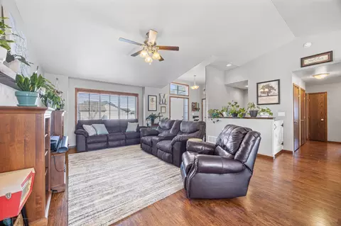 5607 67th St S, Fargo, ND 58104 photo 6