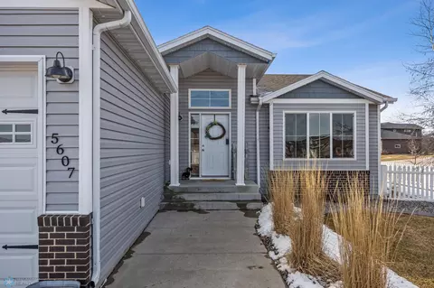 5607 67th St S, Fargo, ND 58104 photo 3