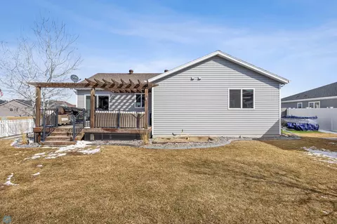 5607 67th St S, Fargo, ND 58104 photo 32