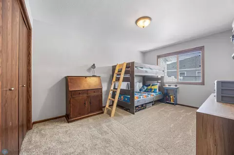 5607 67th St S, Fargo, ND 58104 photo 16