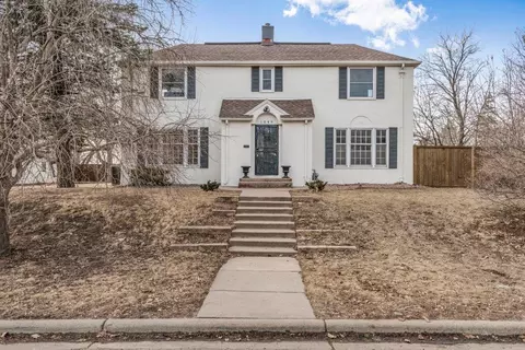 1849 Zephyr Pl, Golden Valley, MN 55422