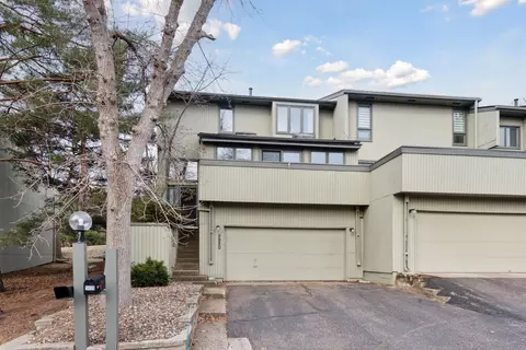 5920 Carter Ln, Minnetonka, MN 55343