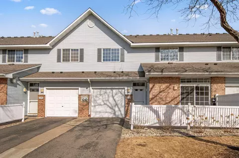 13590 Carmody Dr, Eden Prairie, MN 55344