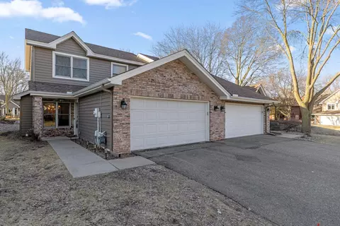18511 Cherry Tree Ct, Minnetonka, MN 55345
