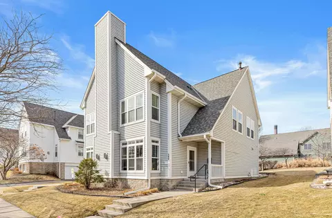 389 Colborne St, Saint Paul, MN 55102