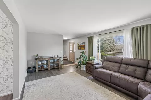 1620 Brittany Rd, Hastings, MN 55033