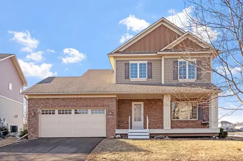 2049 Cobblestone Dr, Cologne, MN 55322