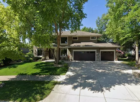 6319 Ranchview Ln, Maple Grove, MN 55311