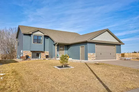 541 Prairie Rd, New Richmond, WI 54017
