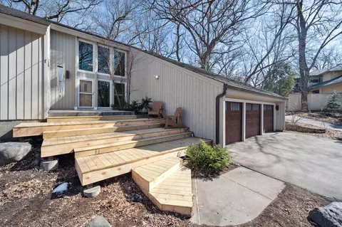 9331 Wyoming Ave S, Bloomington, MN 55438