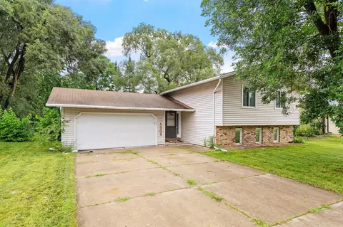 5508 80th Ave N, Minneapolis, MN 55443
