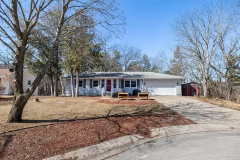 31 Kingswood Ct, Lake City, MN 55041