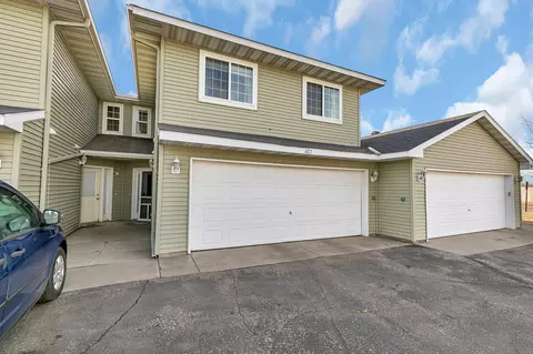 102 Glenshire Blvd S, Watkins, MN 55389