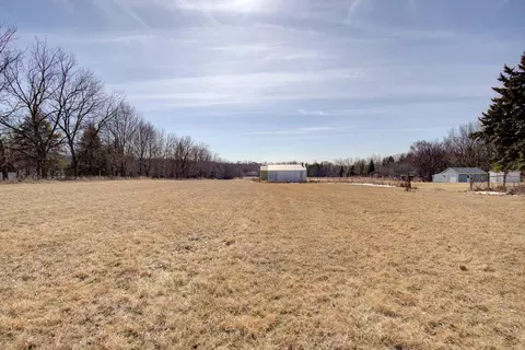 7795 Glen Rd, Woodbury, MN 55129