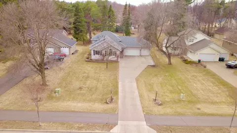 9571 Gillard Ave NE, Monticello, MN 55362