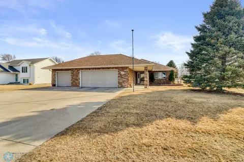 1118 Lyndon Ave S, Glyndon, MN 56547