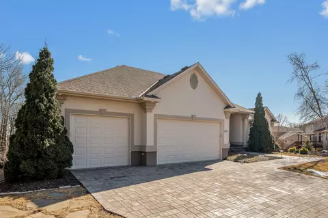 2257 Manuela Dr, Chaska, MN 55318