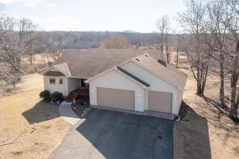 Exterior - 35455 100th Ave, Onamia, MN 56359 photo 4 of 14