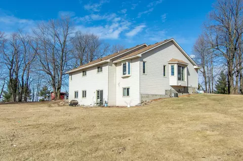 Exterior - 35455 100th Ave, Onamia, MN 56359 photo 10 of 14