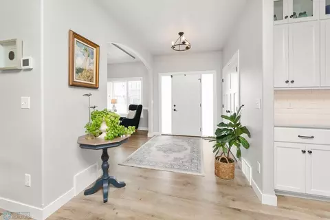 6182 Marigold Loop S, Fargo, ND 58104 photo 2