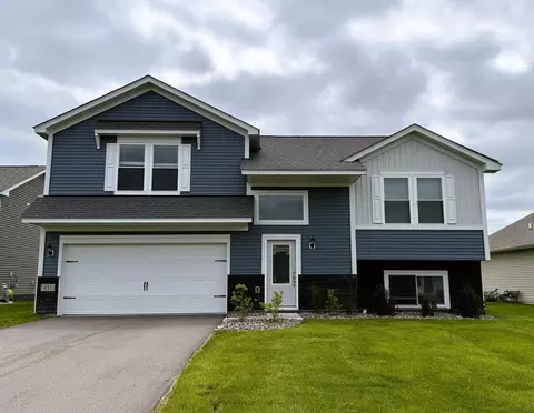 451 Valley Dr W, Annandale, MN 55302